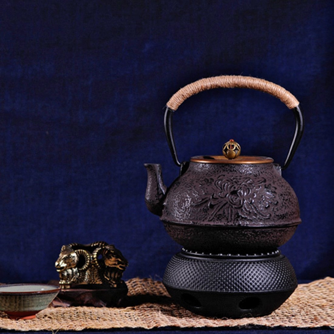 Homestia Cast Iron Teapot Warmer Black Pattern Antique Style