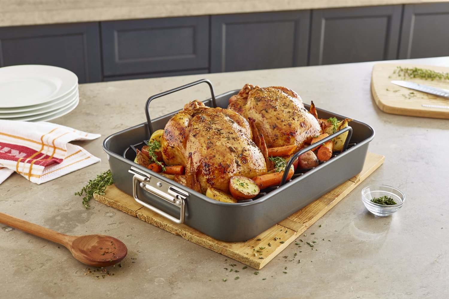 KitchenAid KitchenAid KBNSO16RP 16" Aluminized Steel Roaster with Rack