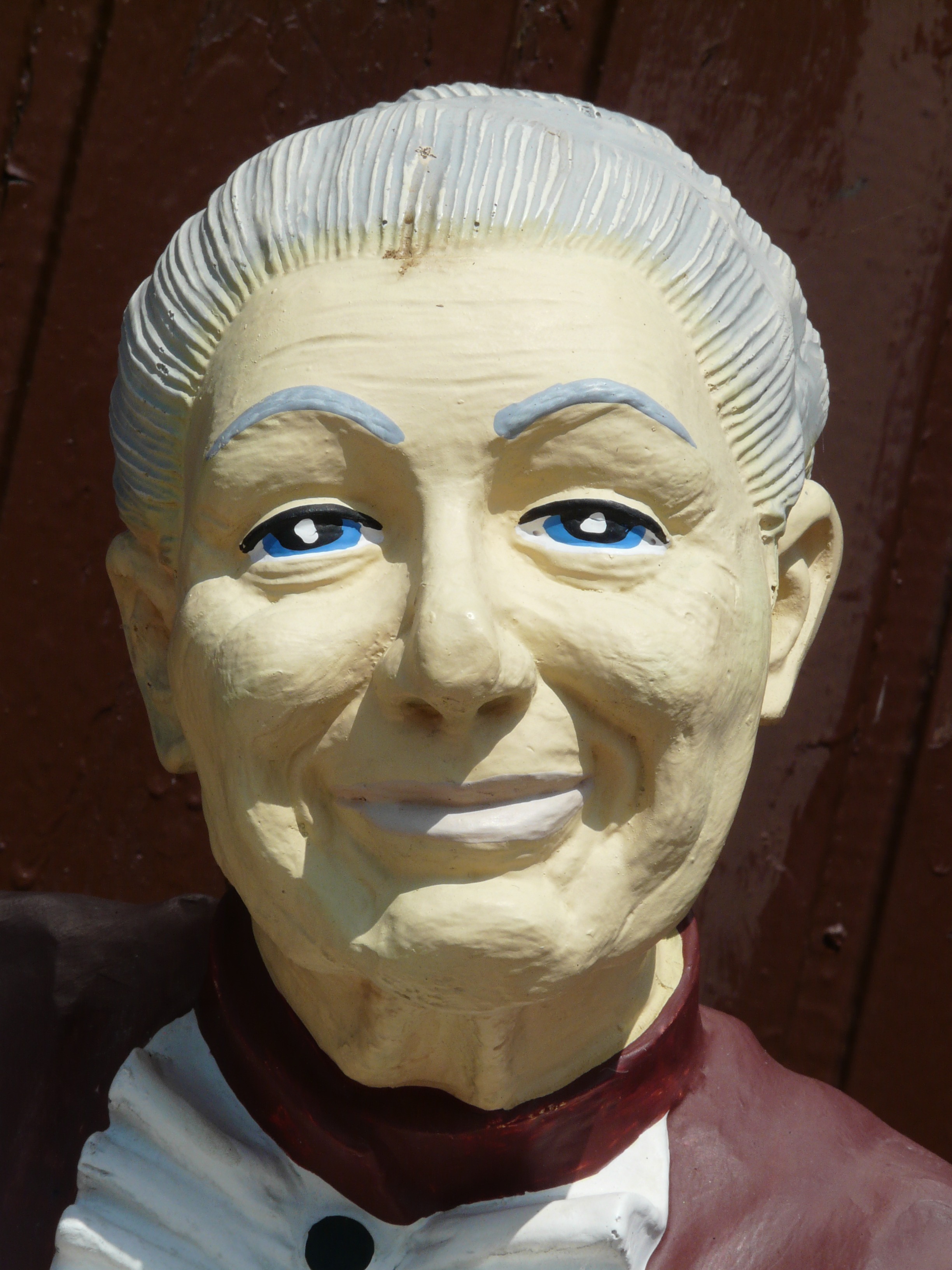 Statue of an old woman free image download