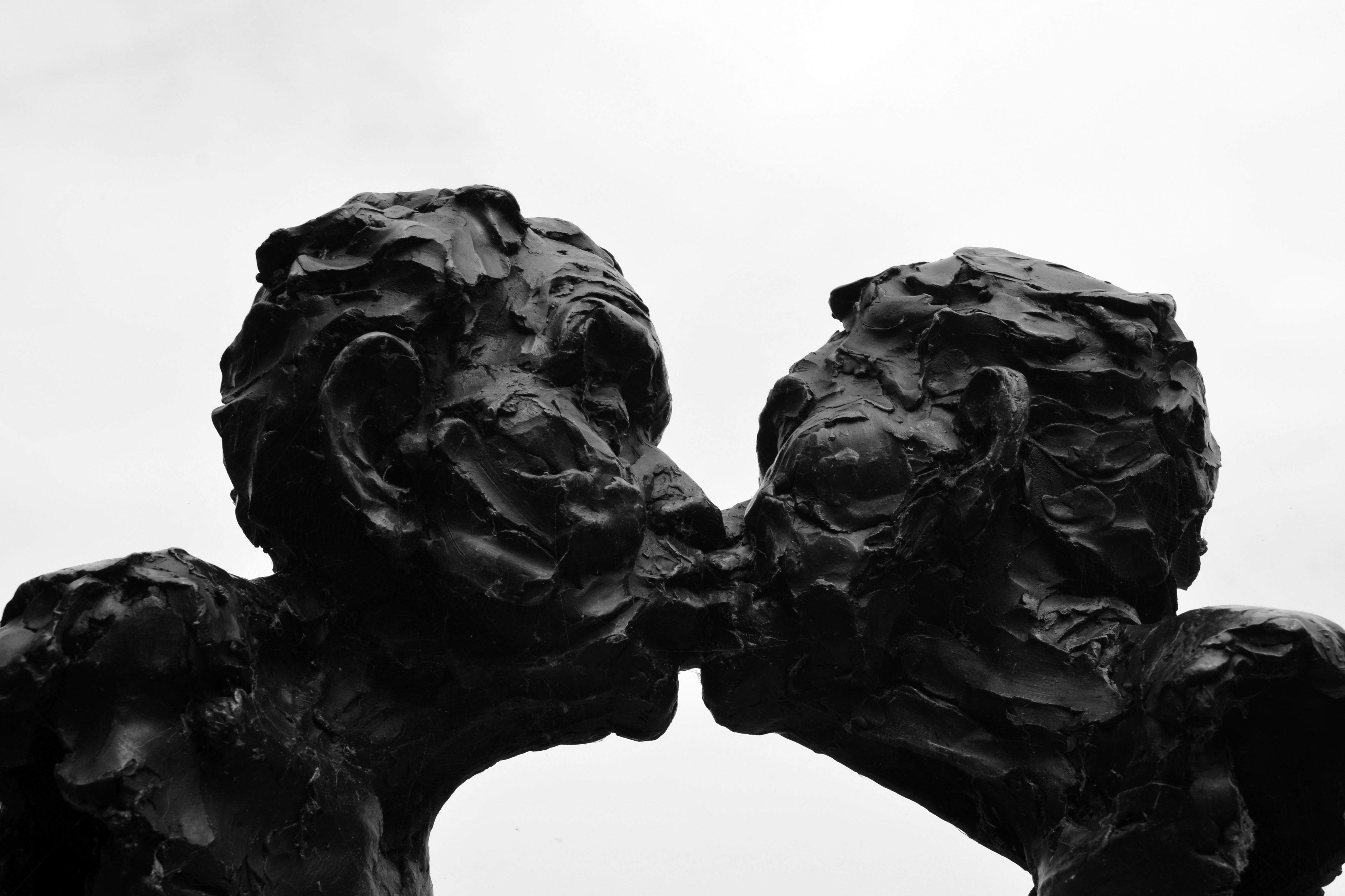 Kiss Sculpture Statue free image download