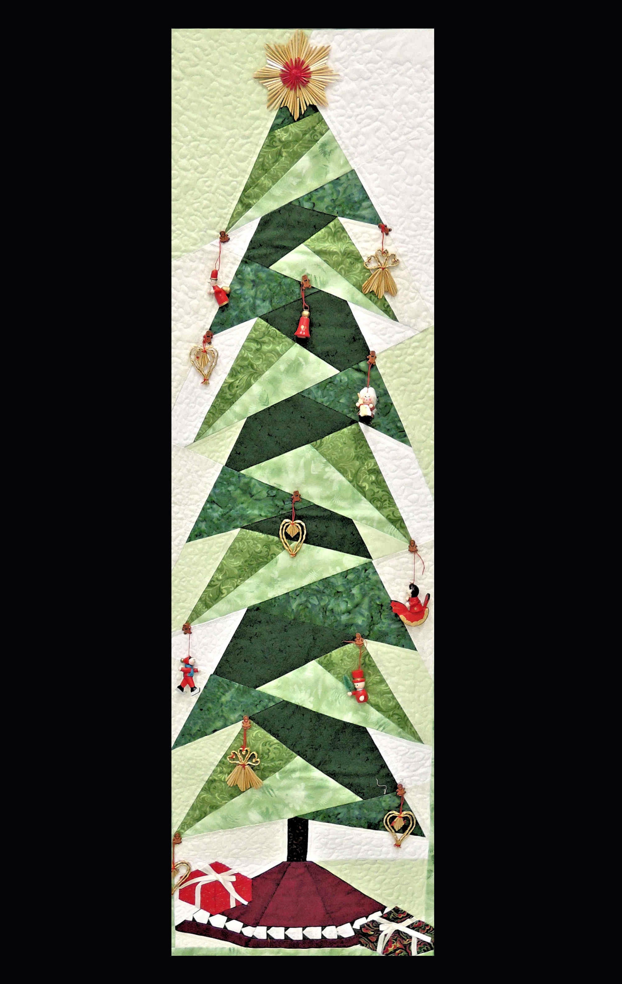 Wall hanging christmas tree, fabric, artwork free image download