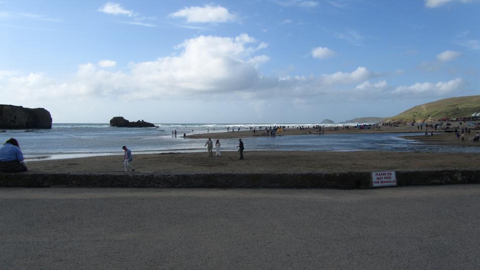 Blue Skies Holiday in Cornwall free image download