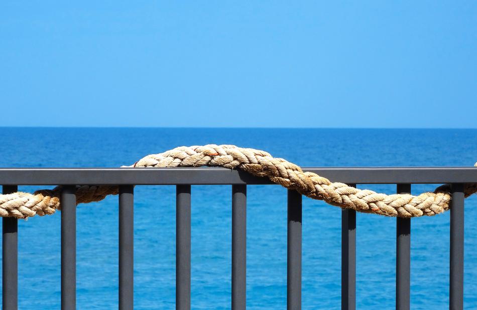 Rope on pier railing free image download