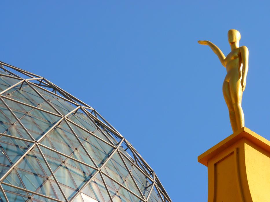 Figure Glass Dome Golden statue free image download