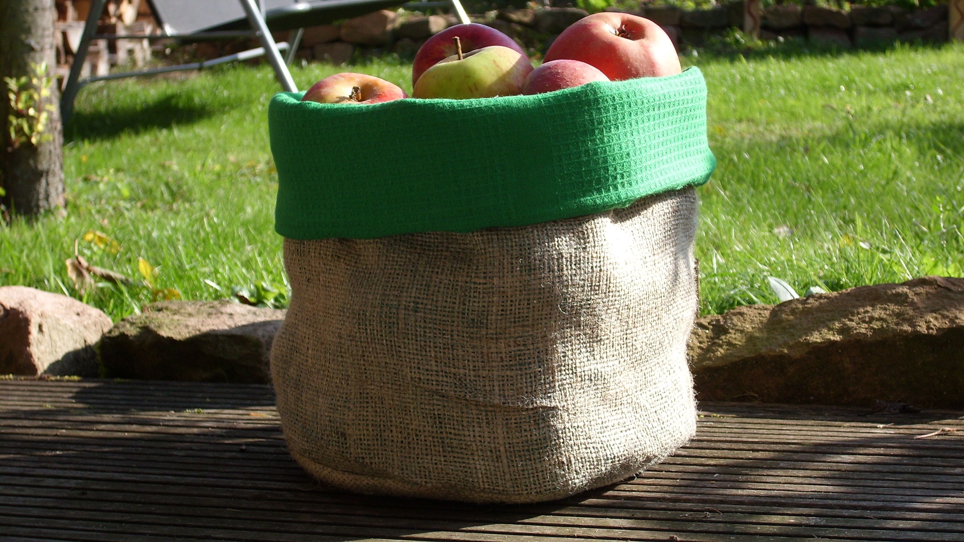 Apple Bag at Autumn Golden free image download