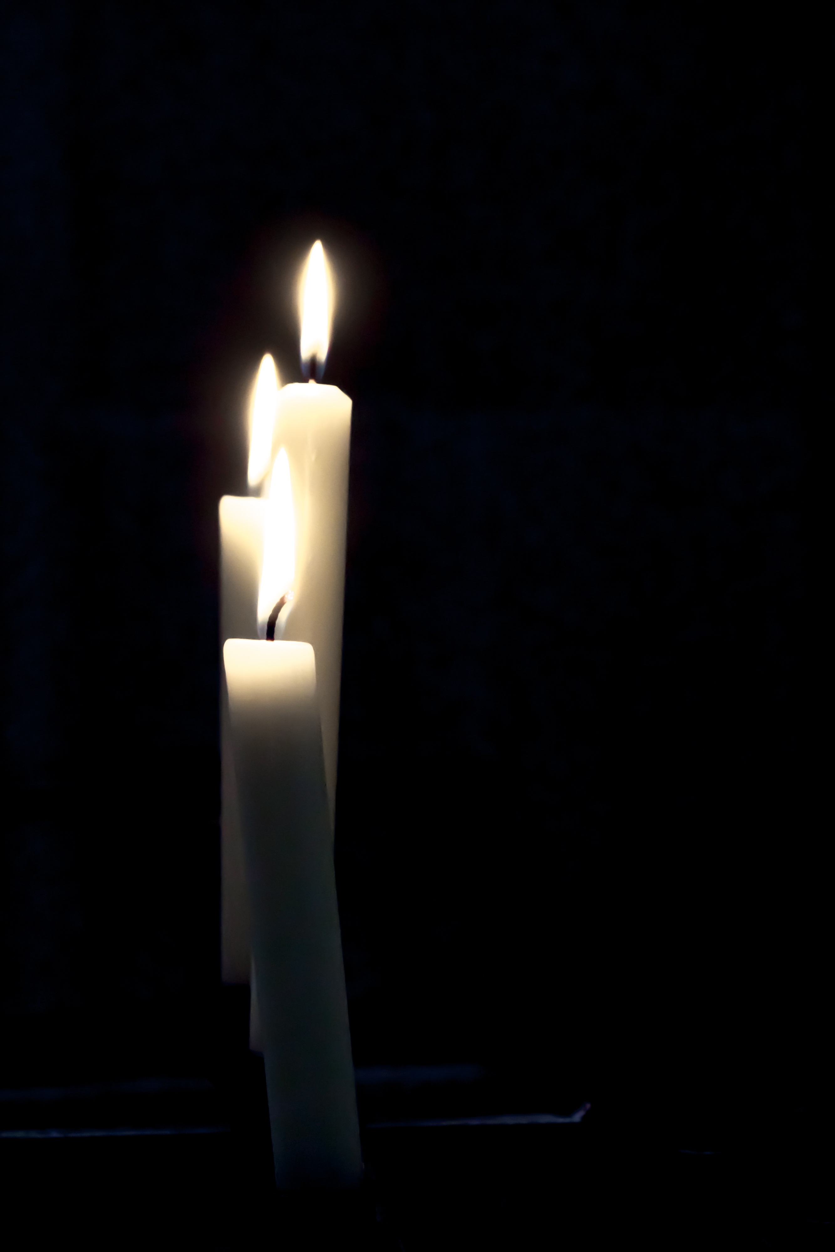 Candles Mourning Candlelight at darkness free image download
