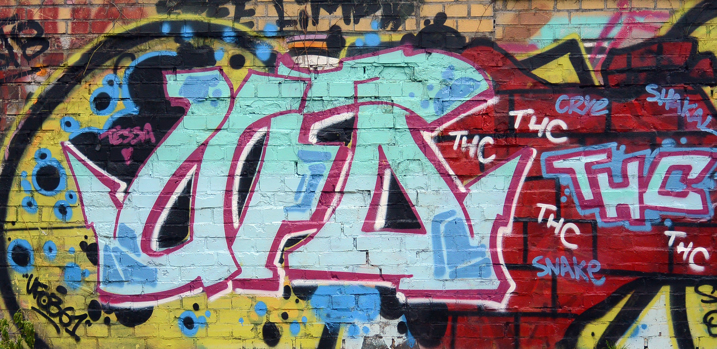 Colorful street wall graffiti free image download