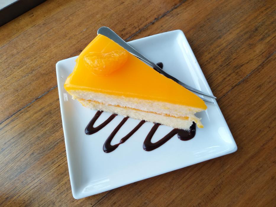 Sweet yellow dessert free image download