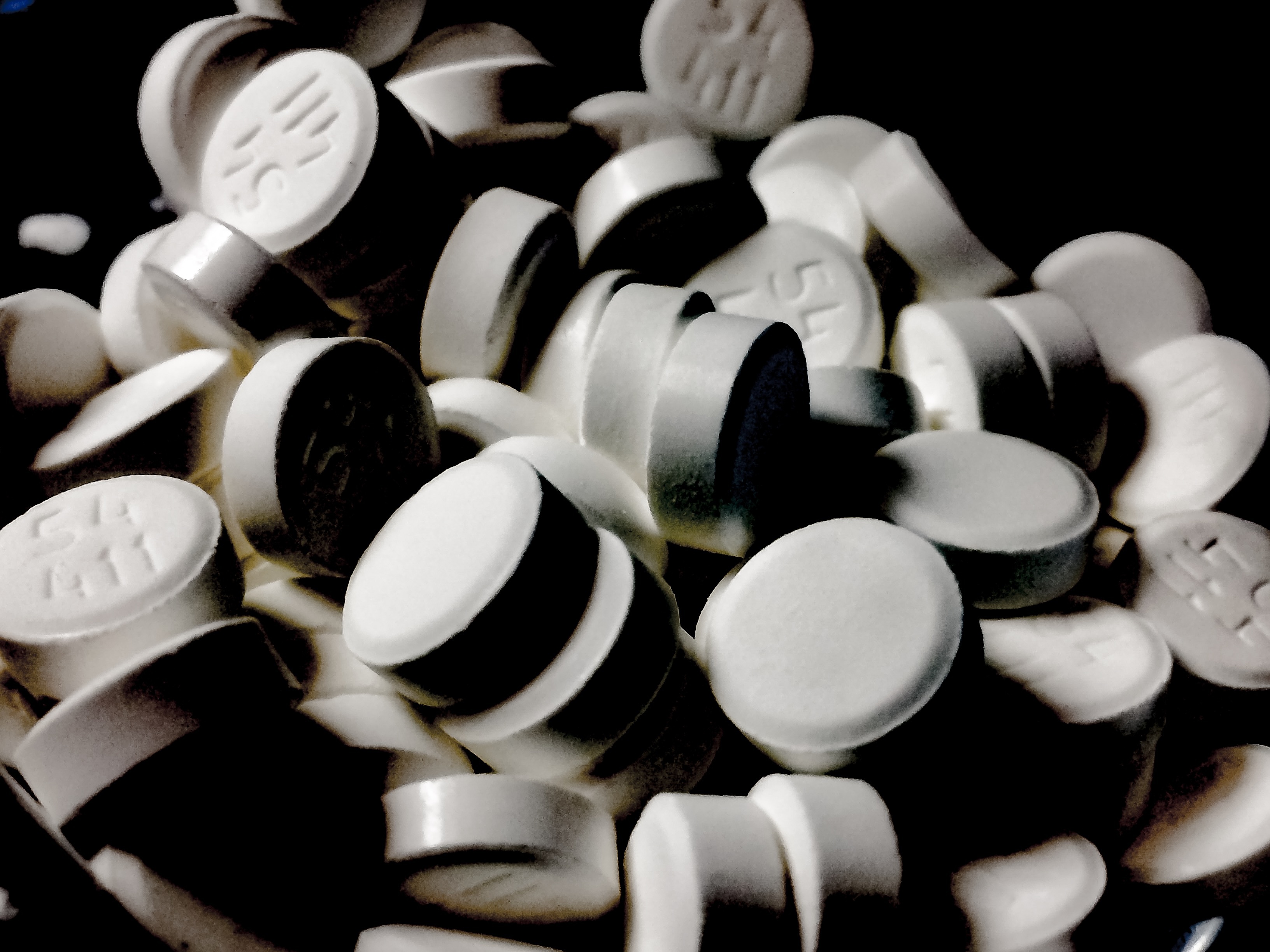 Close Up picture of White Pills free image download