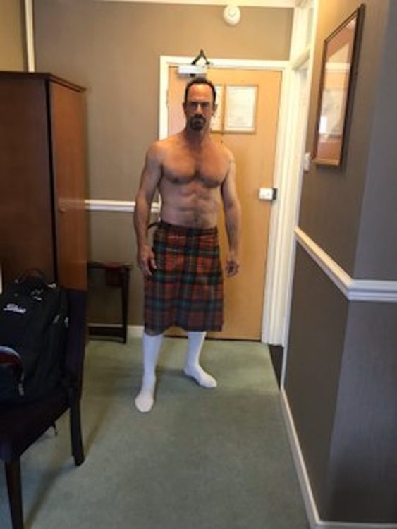 Christopher Meloni Generously Donates Shirtless Kilt Thirst Traps To Christopher Meloni Generously Donates Shirtless Kilt Thirst Traps To