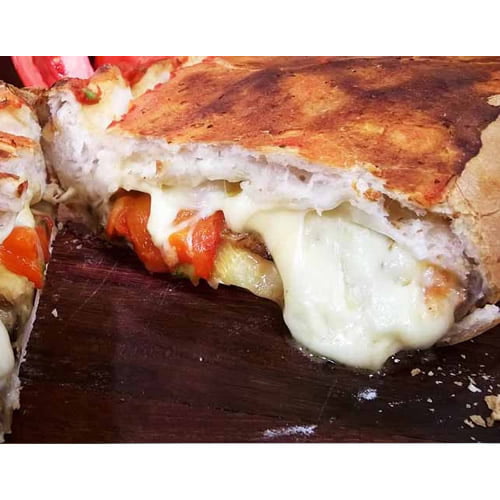 Calzones 4 Quesos Pizza Factory