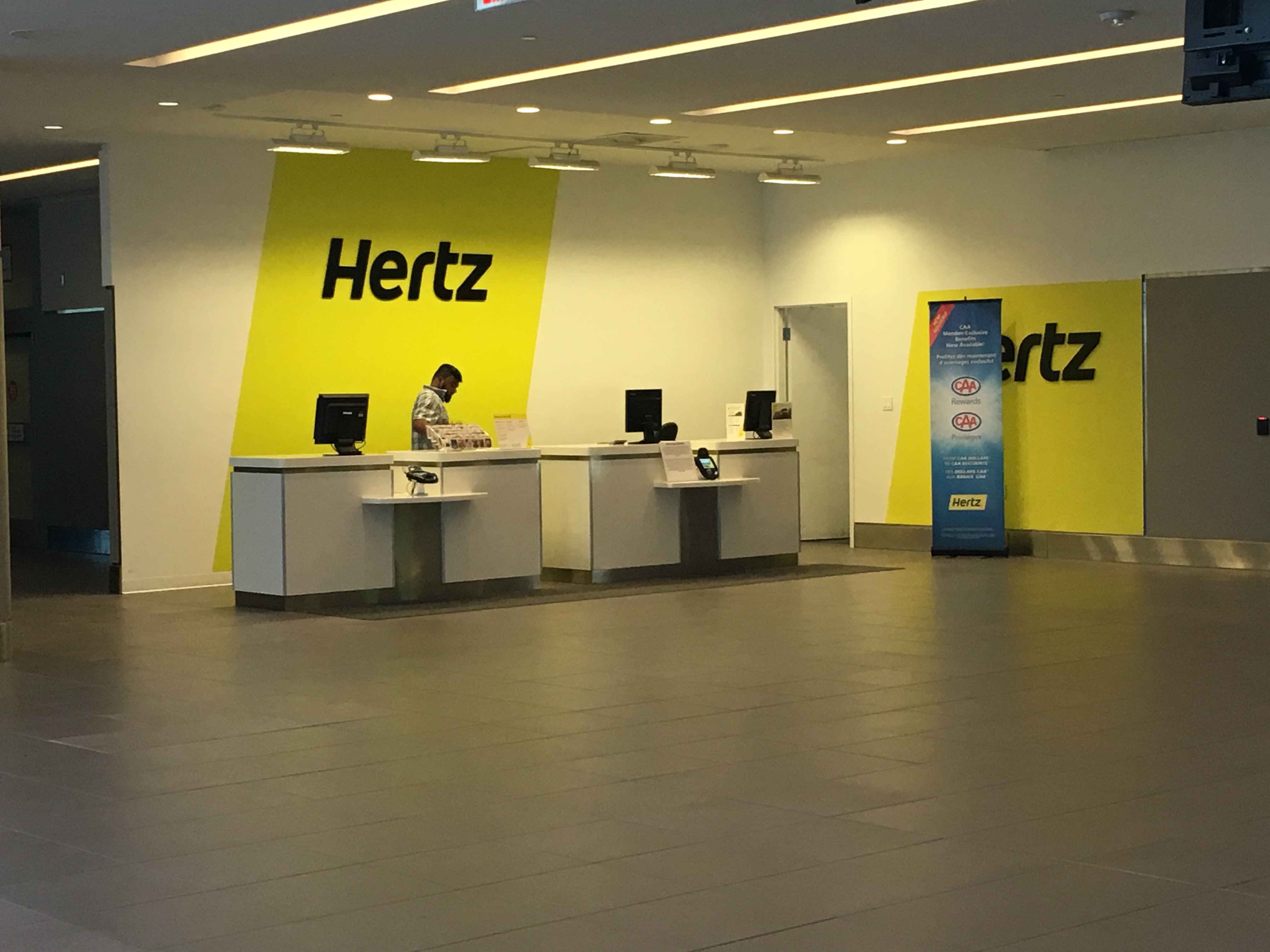 Billy Flying Into Toronto's Other Airport Pizza In Motion