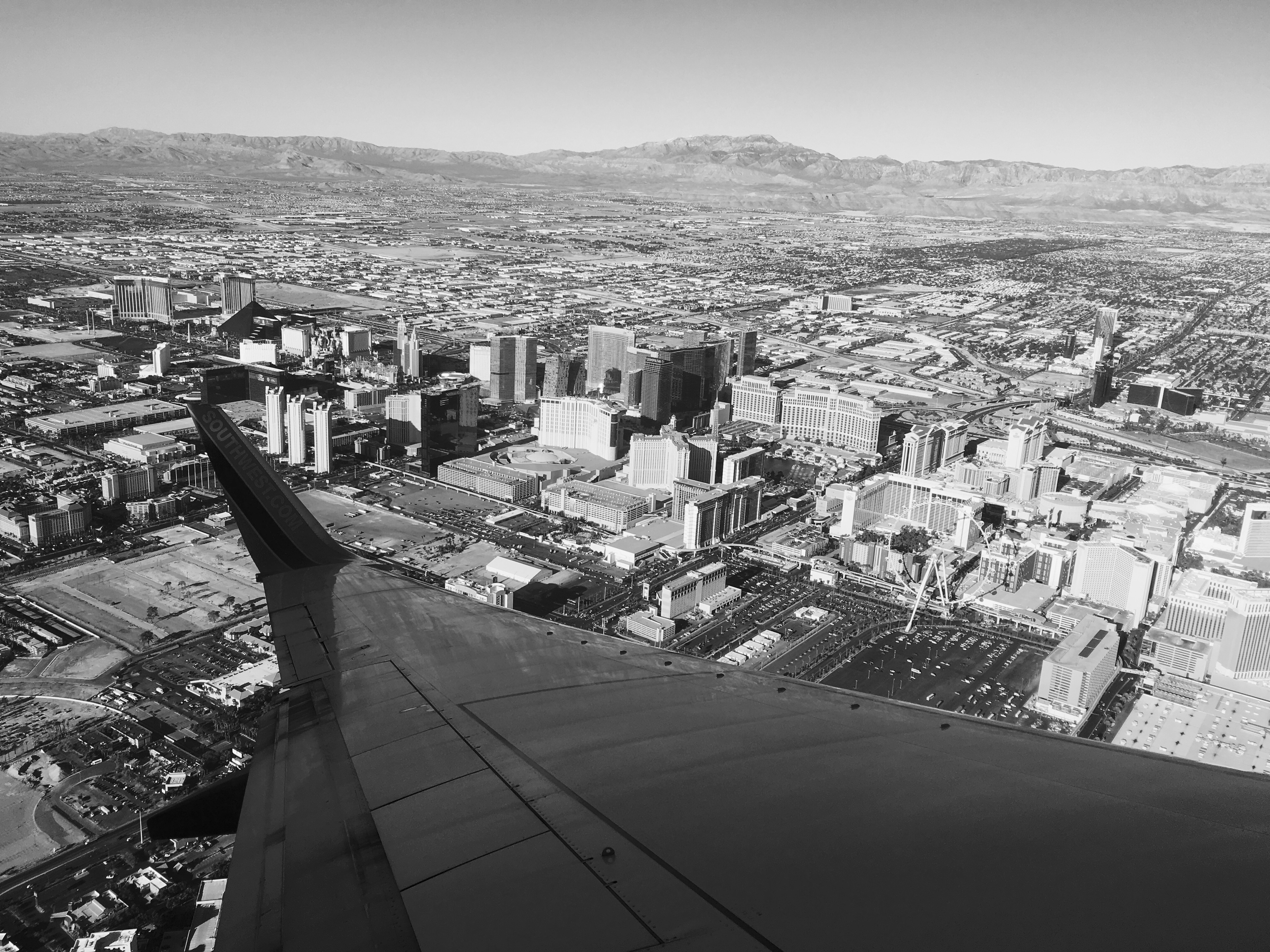 Cheap Flights To Las Vegas! Under 200 RoundTrip! Pizza In Motion