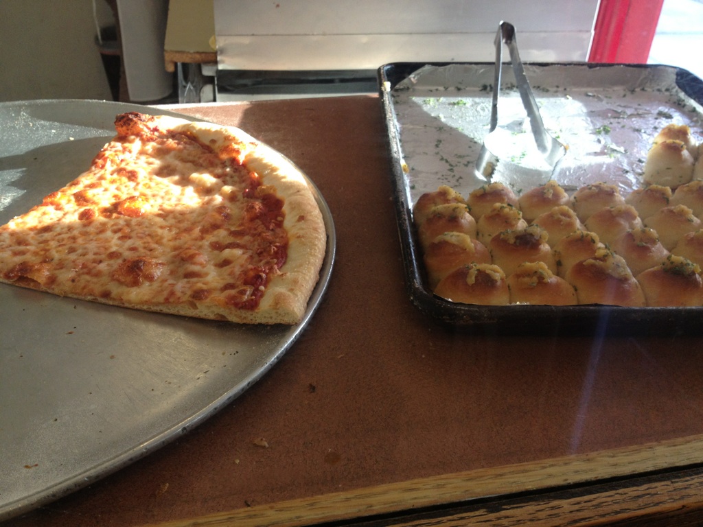 Sy’s Pizza Eugene, OR pizzalow