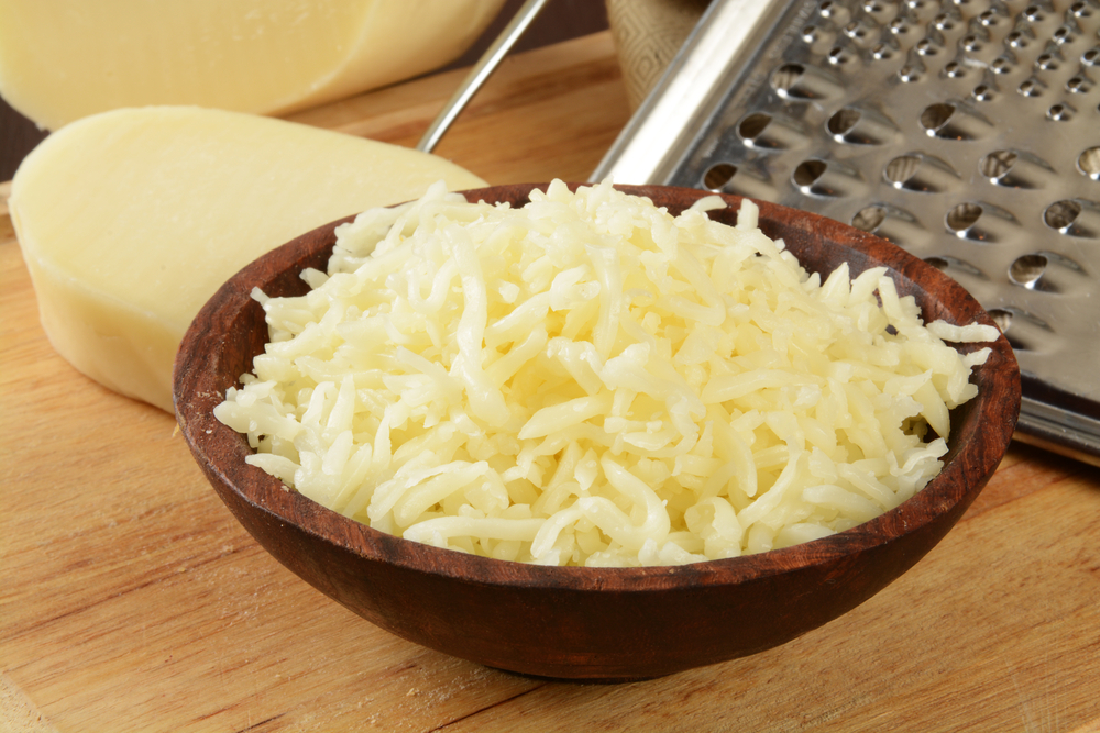 Asiago vs Mozzarella What's the Difference? Pizzaware