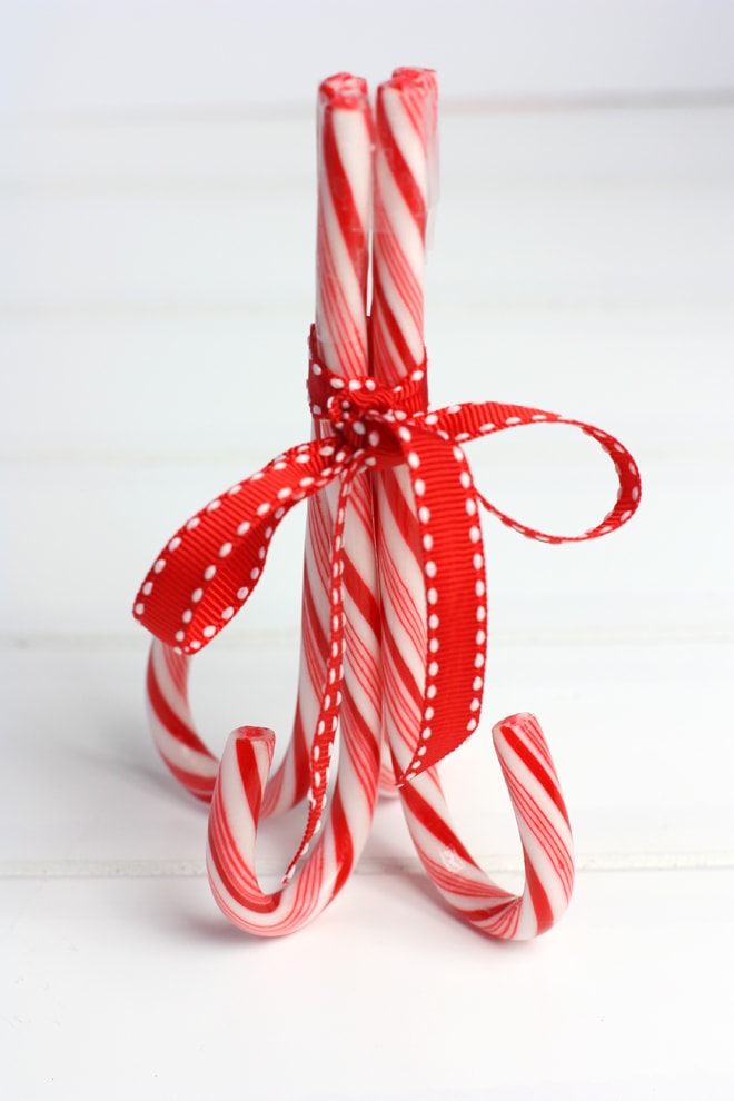 Tutorial How to Make a Peppermint Cupcake Stand! Pizzazzerie