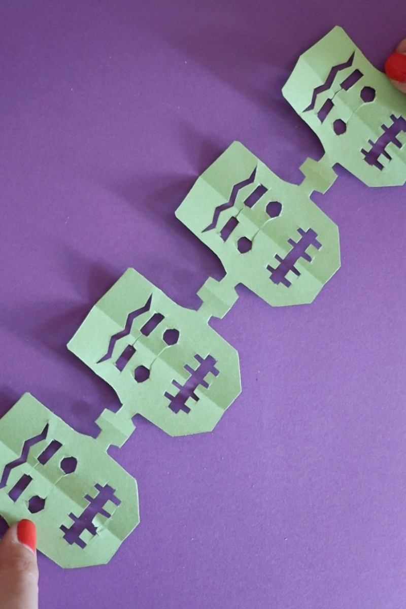 How to Make a Frankenstein Paper Chain Pjs and Paint