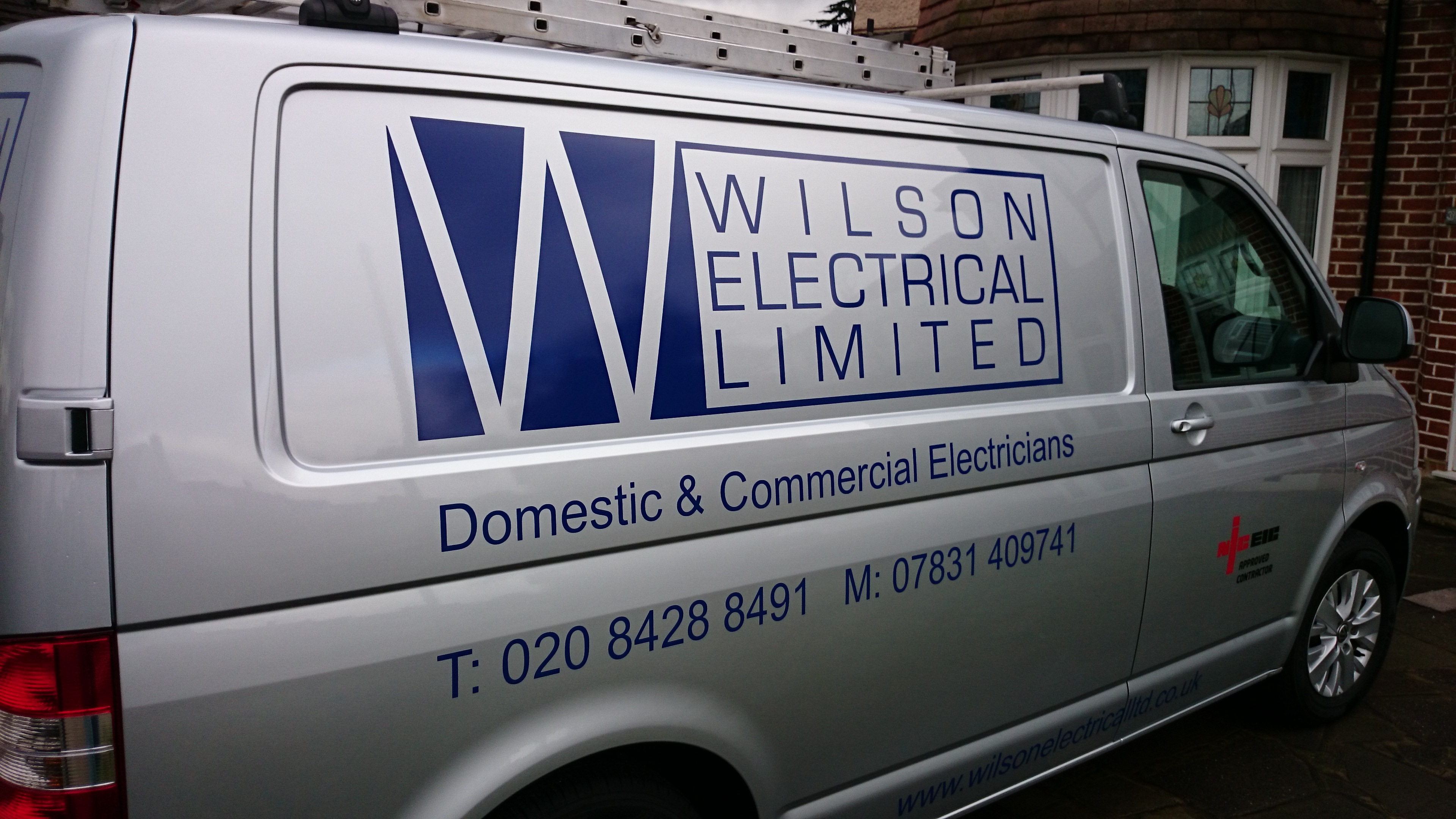 CUSTOM VAN SIGNS STICKERS GRAPHICS SIGN WRITING Ruislip