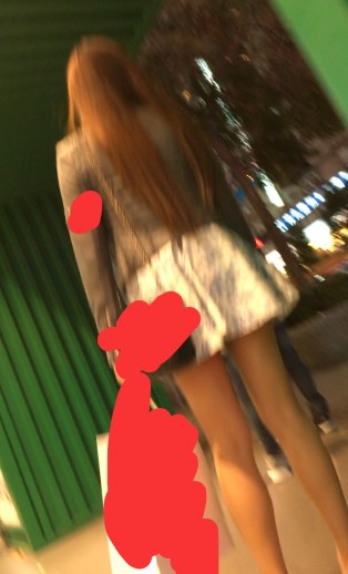 キャバ嬢っぽい美女