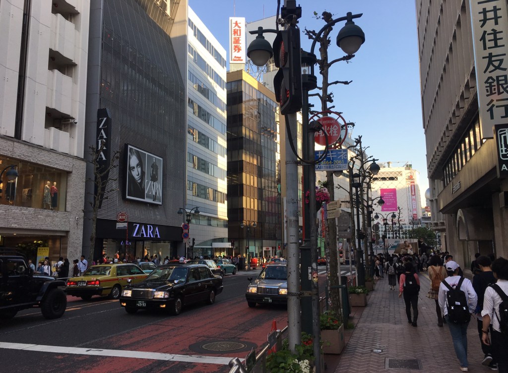渋谷マルイ前から渋谷駅を臨む