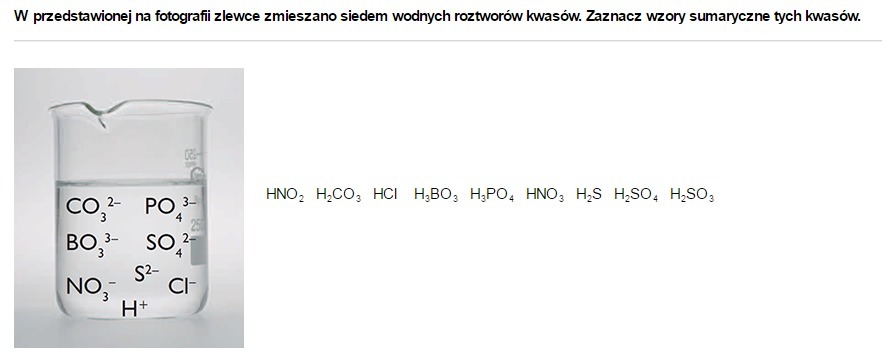 W przedstawionej na fotografii zlewce zmieszano siedem wodnych