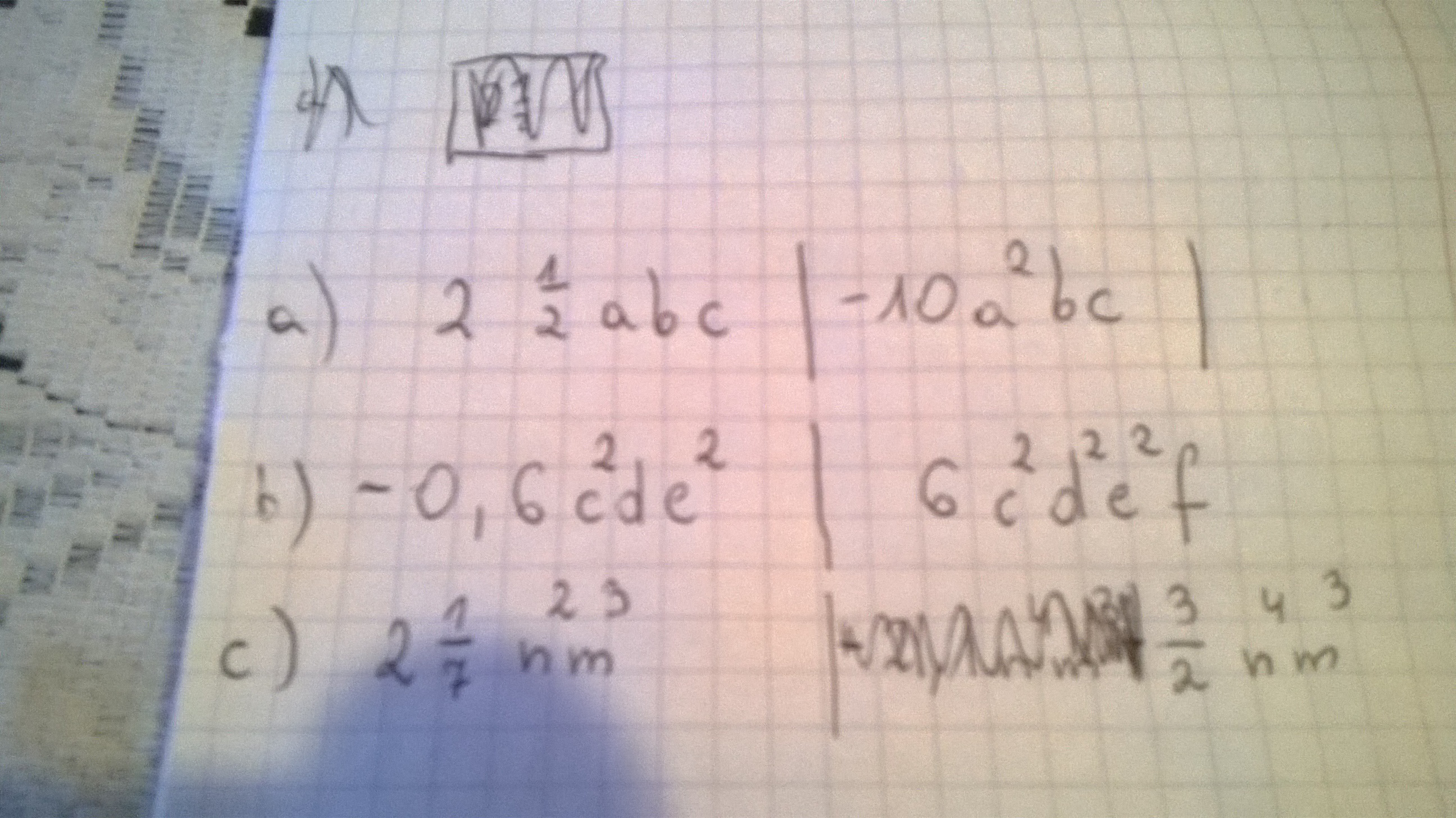 Uzupełnij diagram. Wpisz w odpowiednie miejsca uporządkowane jednomiany