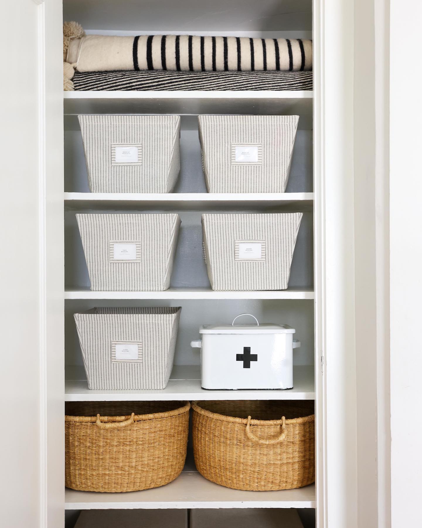 Maximize Your Space 27 Chic Narrow Linen Closet Organization Ideas