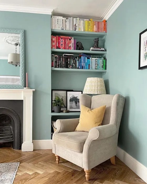 Farrow and Ball Dix Blue 82 paint color