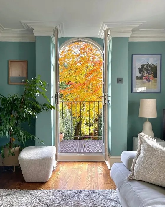 Farrow and Ball Dix Blue 82 paint color