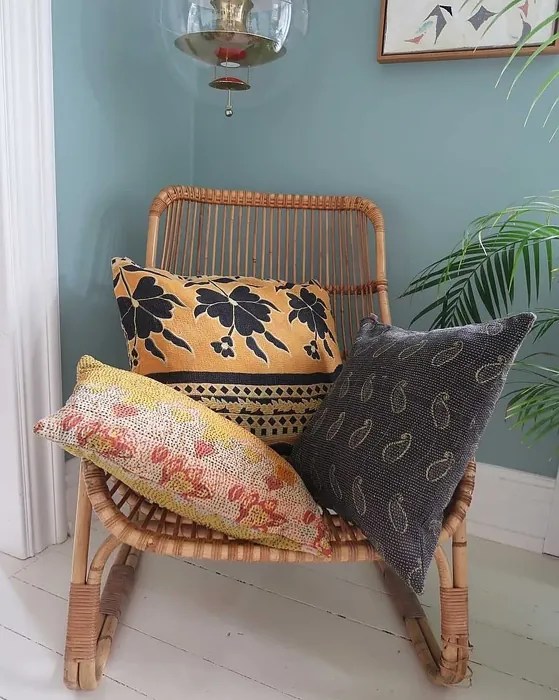 Farrow and Ball Dix Blue 82 paint color