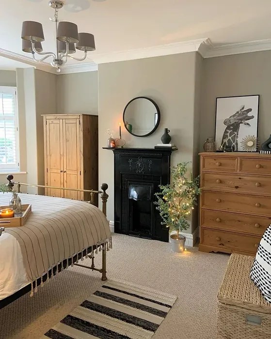Farrow and Ball Hardwick White 5 paint color
