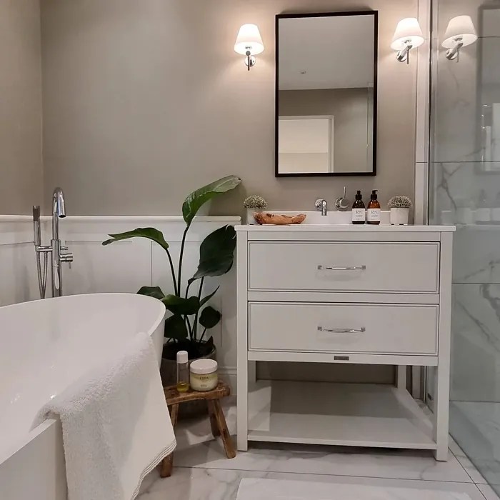 Farrow and Ball Hardwick White 5 paint color