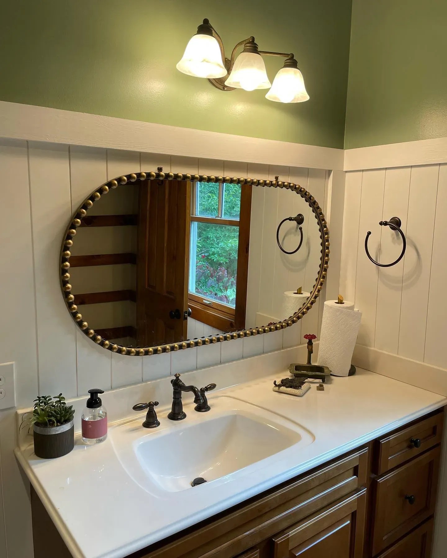 Behr green paint colors for bathroom
