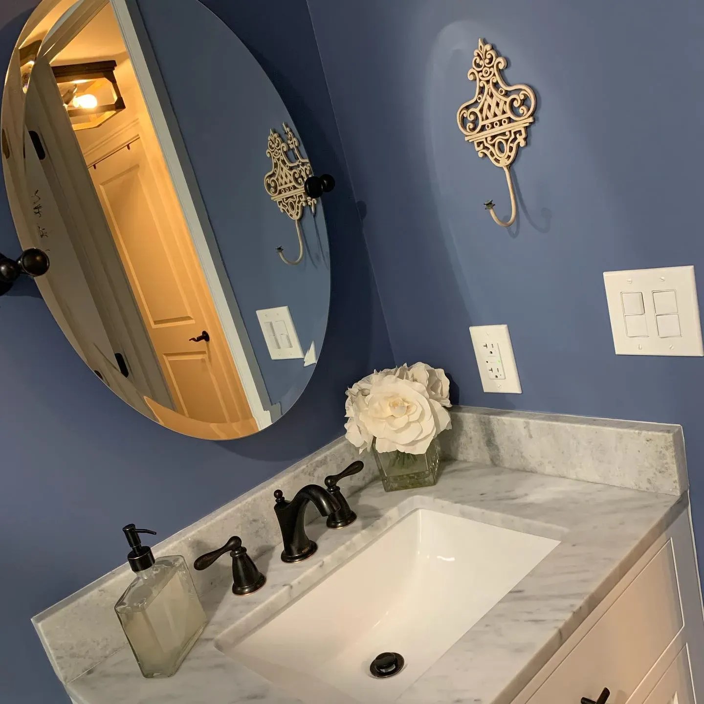 Blue paint colors for bathroom