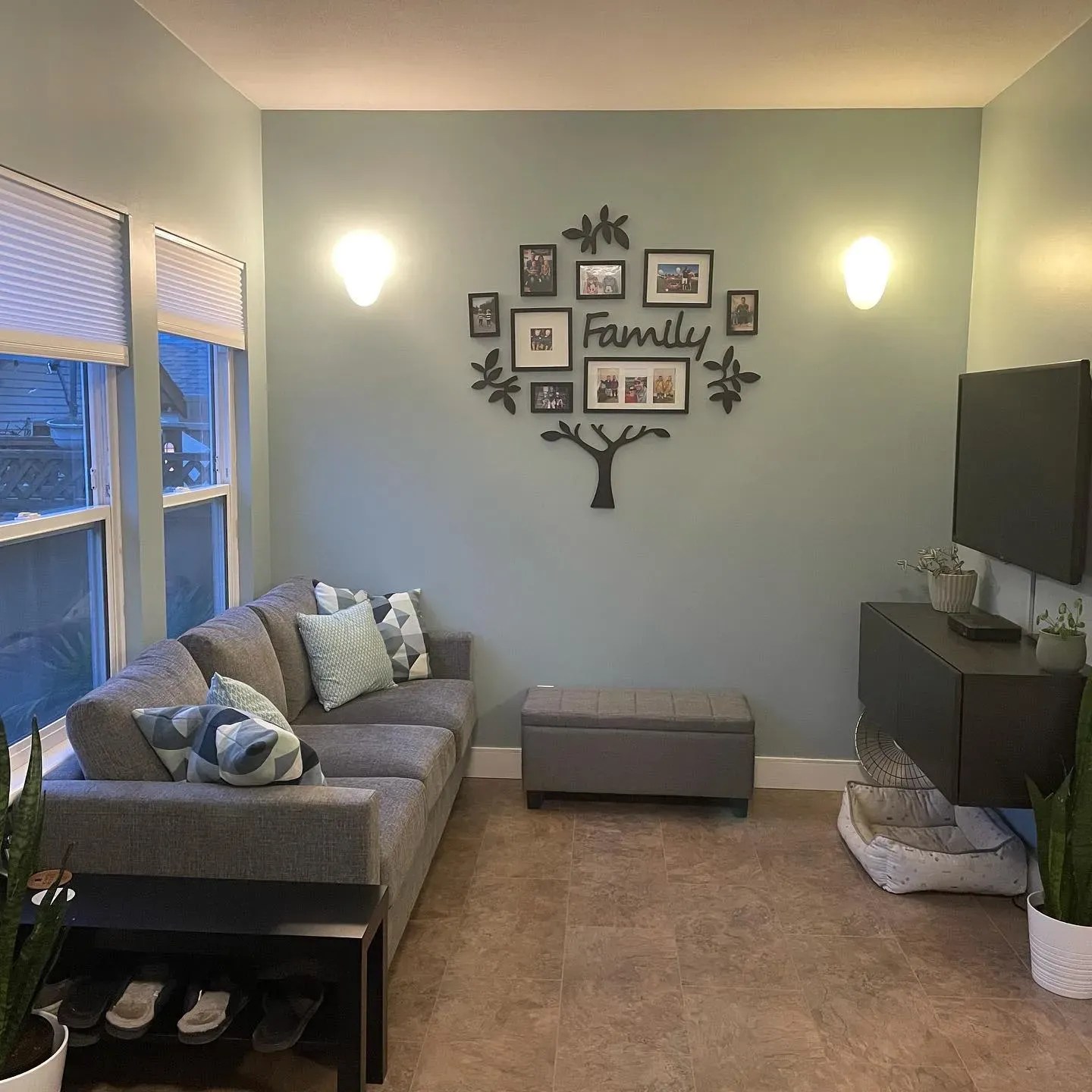 Behr midtone blue paint colors for living room