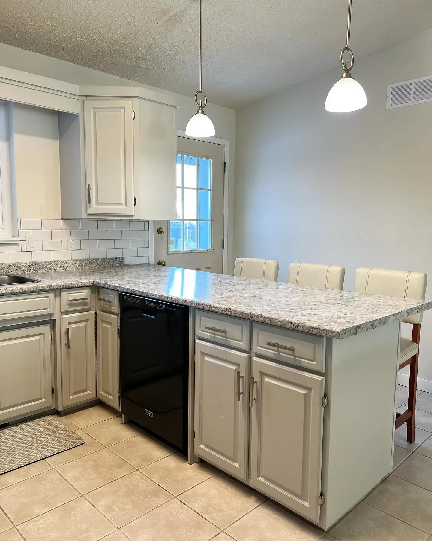 Behr midtone paint colors for kitchen