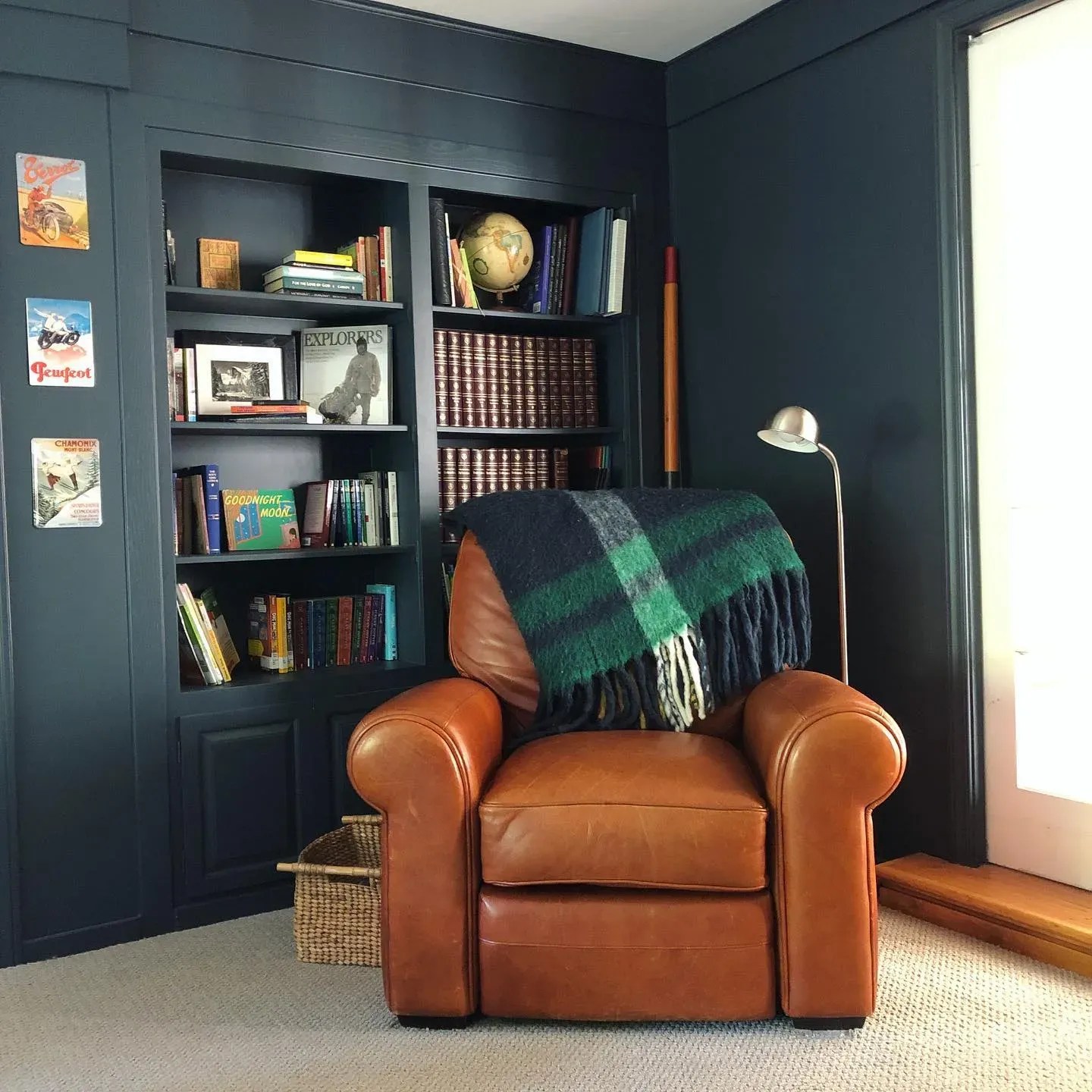 Benjamin Moore dark blue paint colors for living room