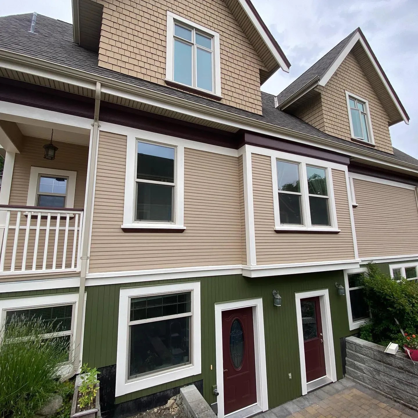 Benjamin Moore dark green paint colors for exterior