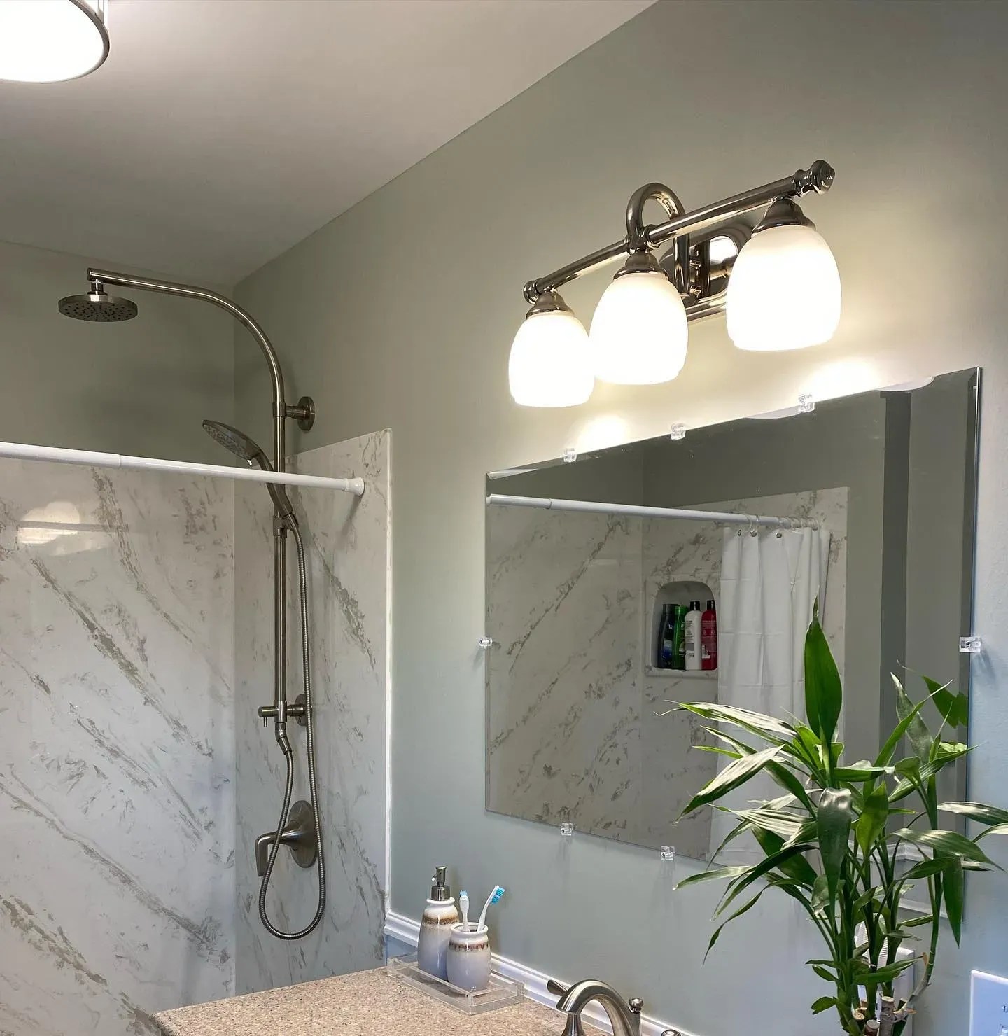 Benjamin Moore green paint colors for bathroom