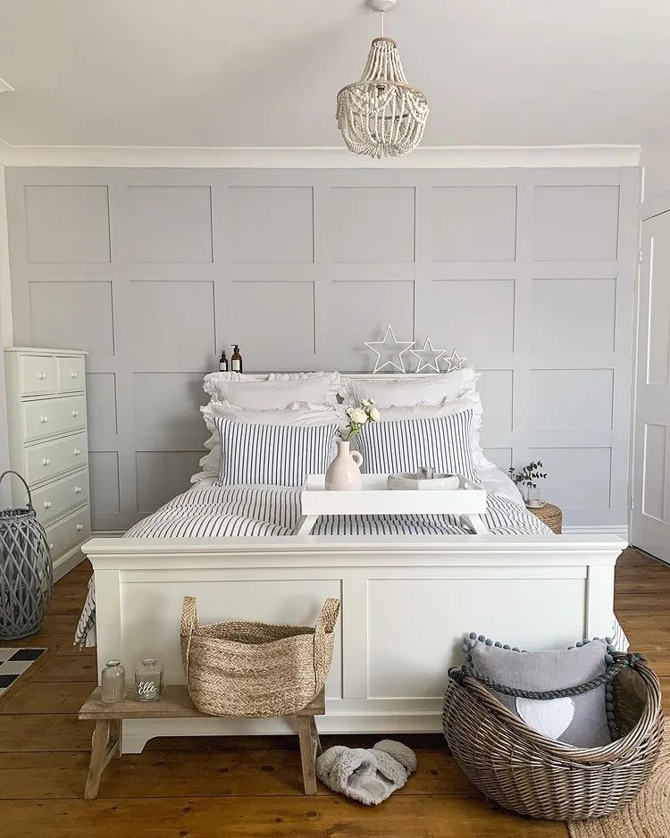 Bohemian interior with mustard walls PLAN