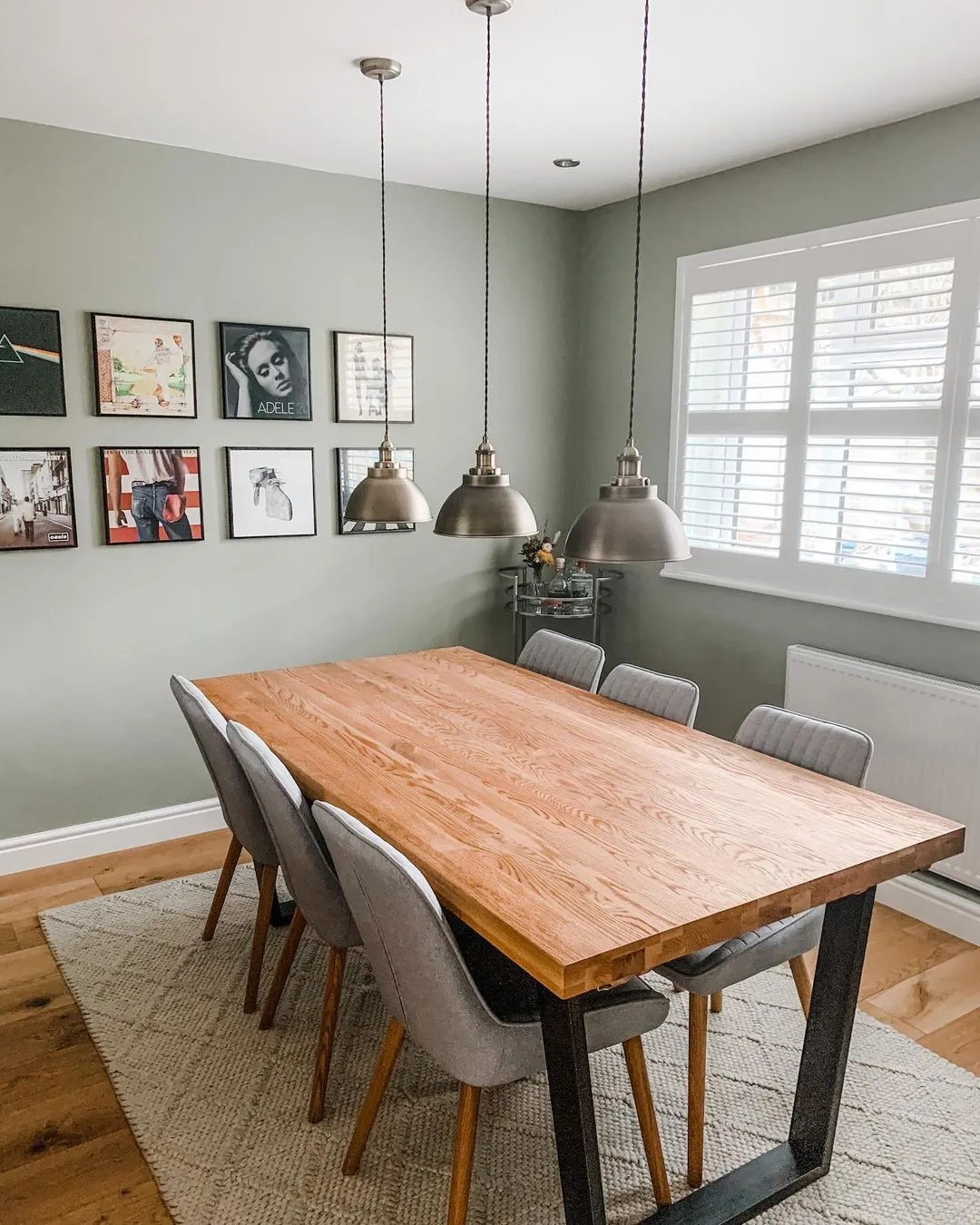 Dining room design with olive walls PLAN