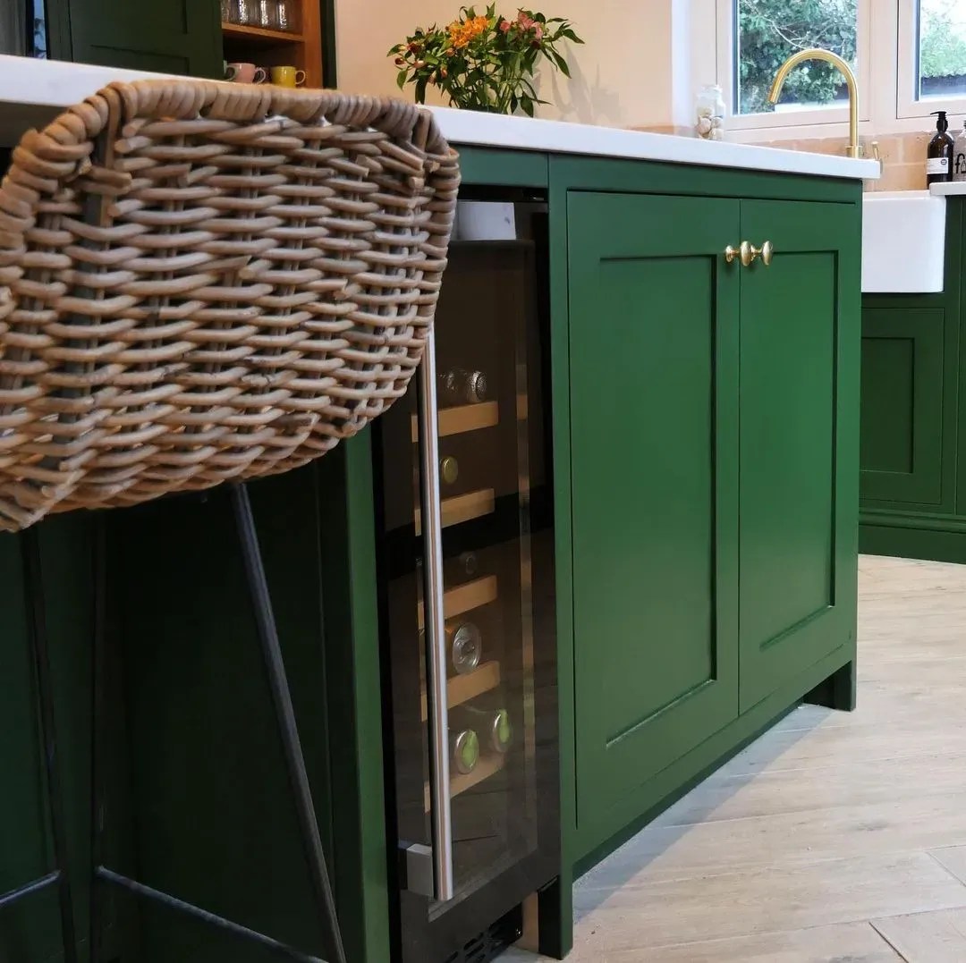 Farrow and Ball dark green paint colors for kitchen