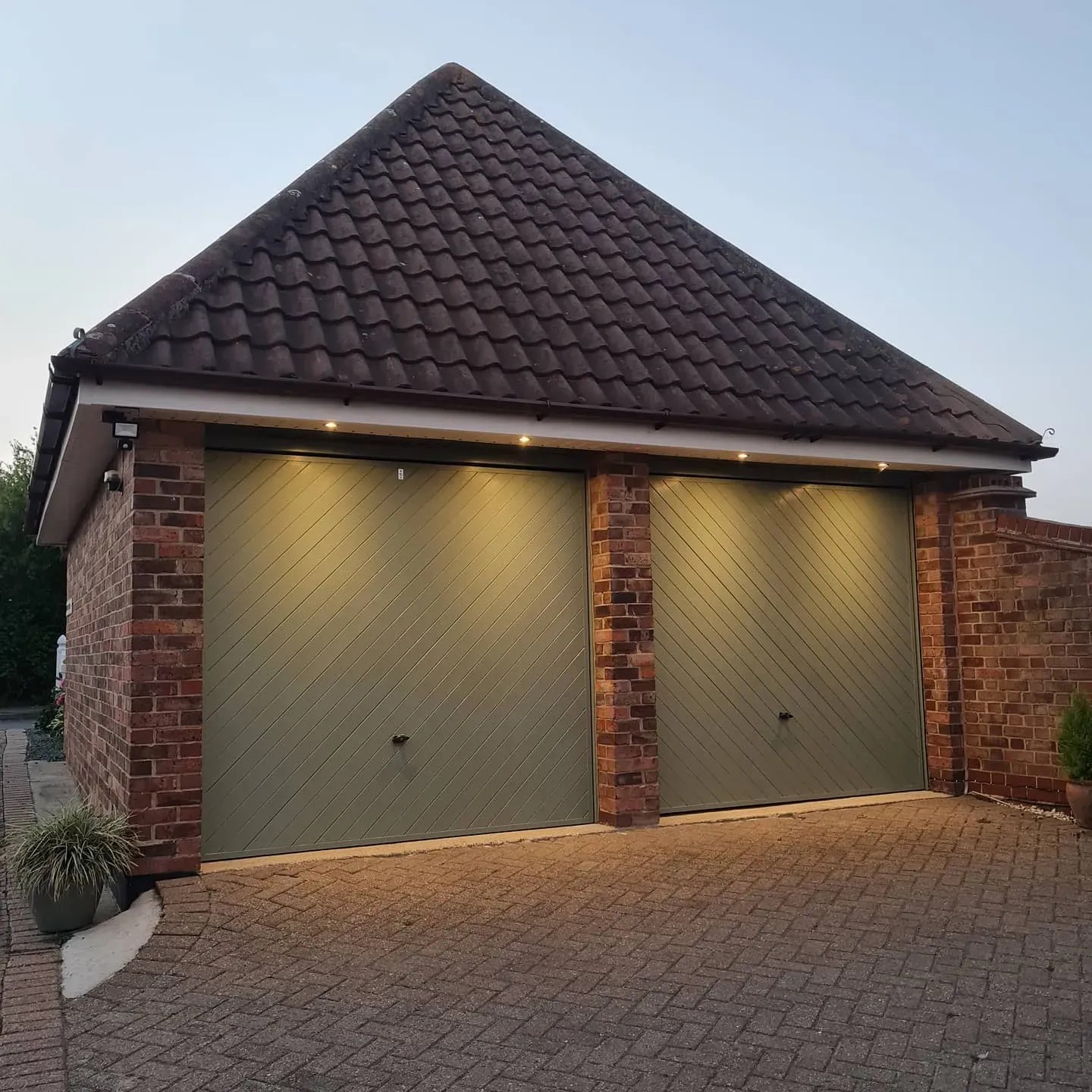 Dulux green paint colors for exterior