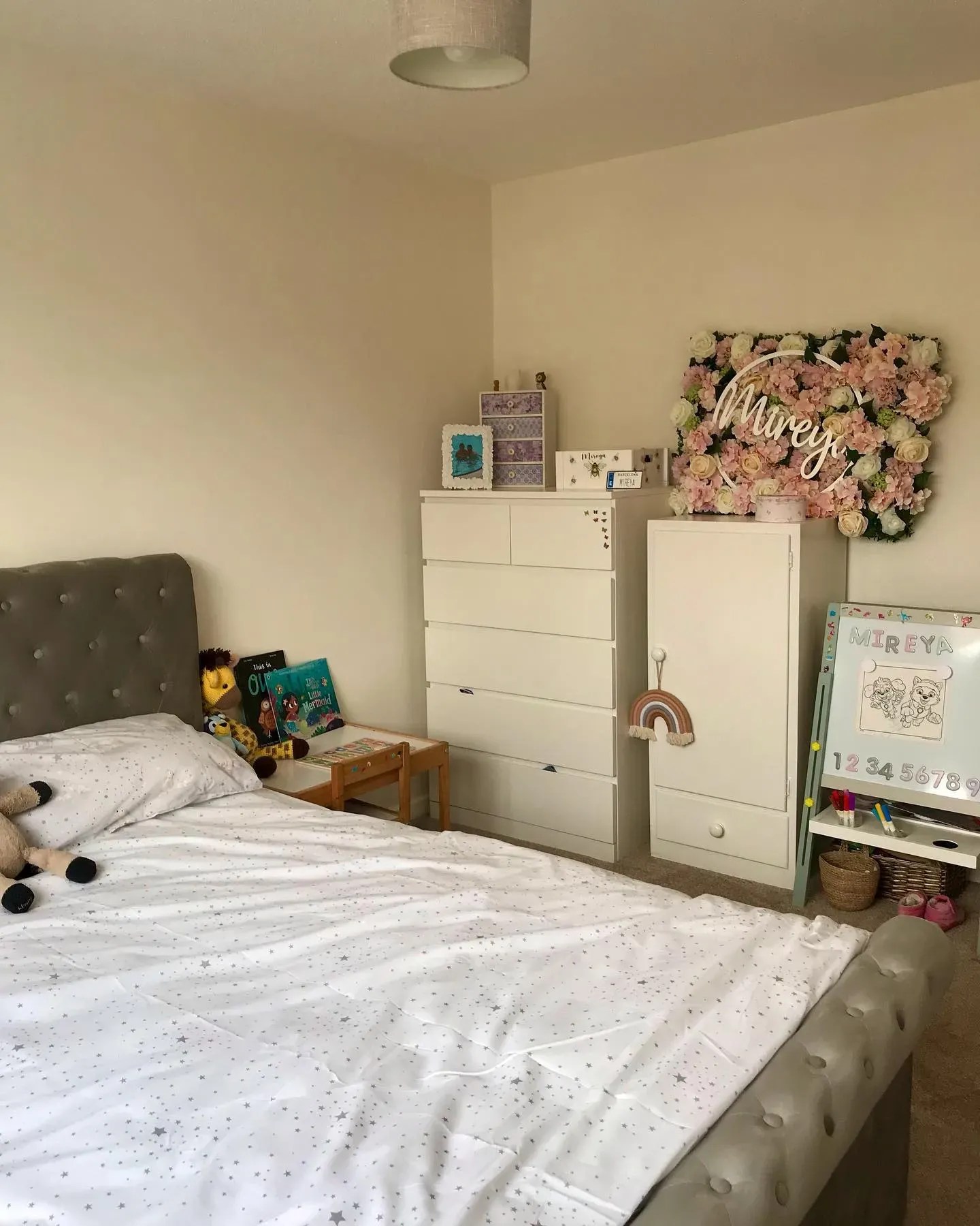 Dulux light yellow paint colors for bedroom