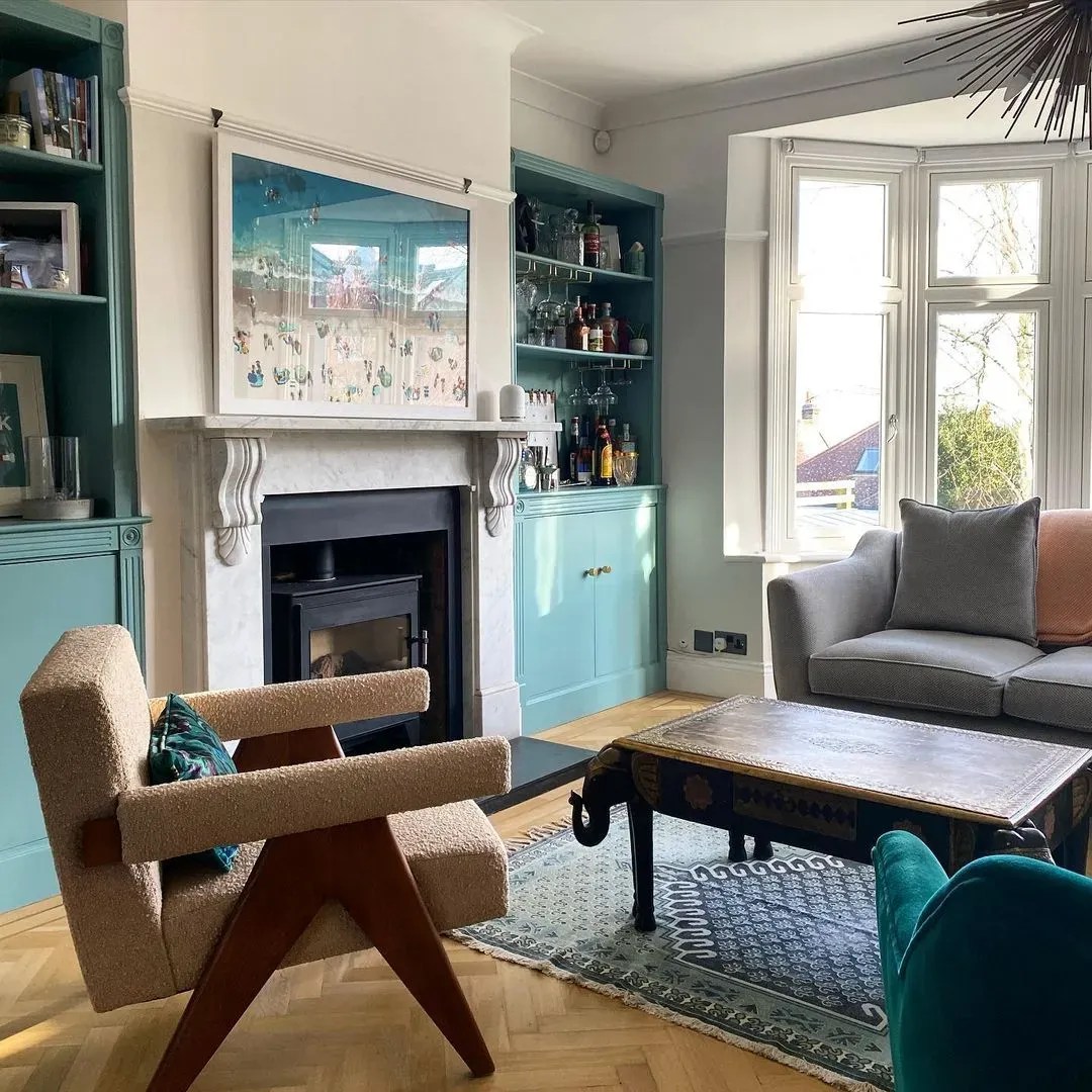 Midtone blue paint colors for living room