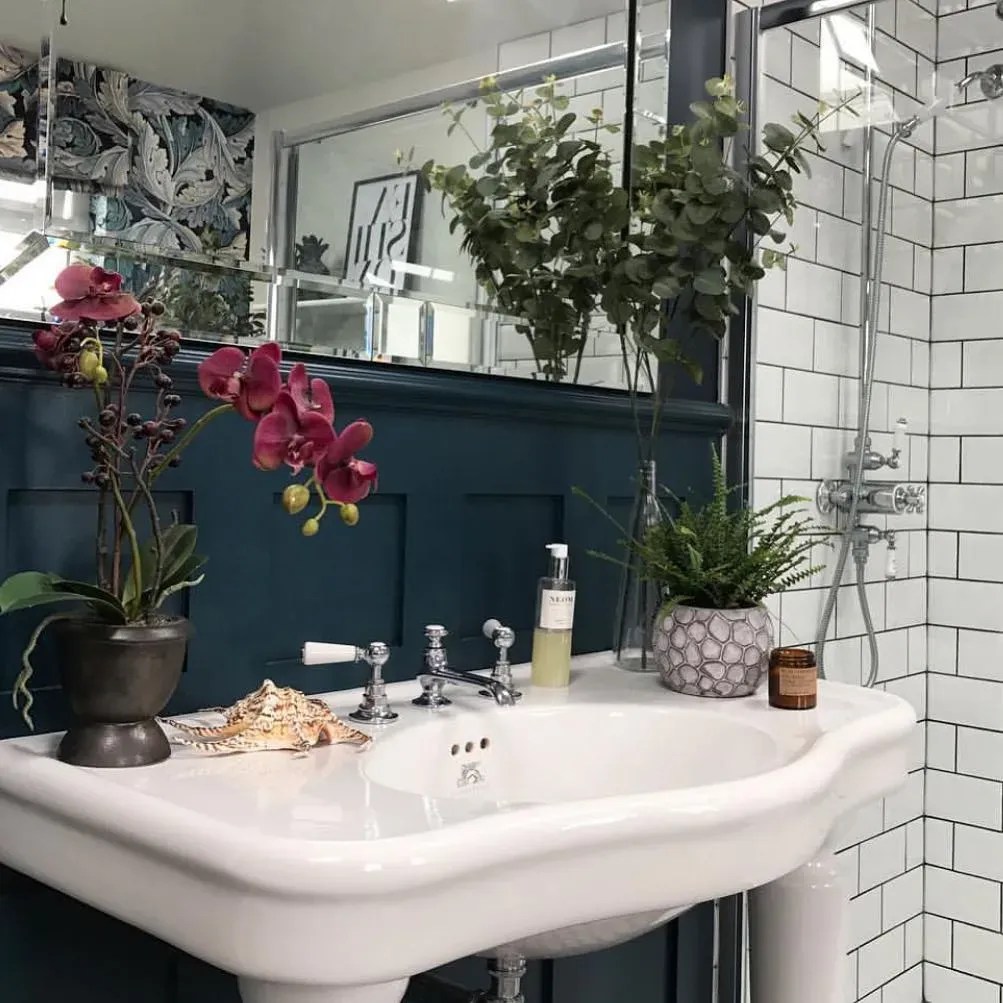 Dark blue paint colors for bathroom