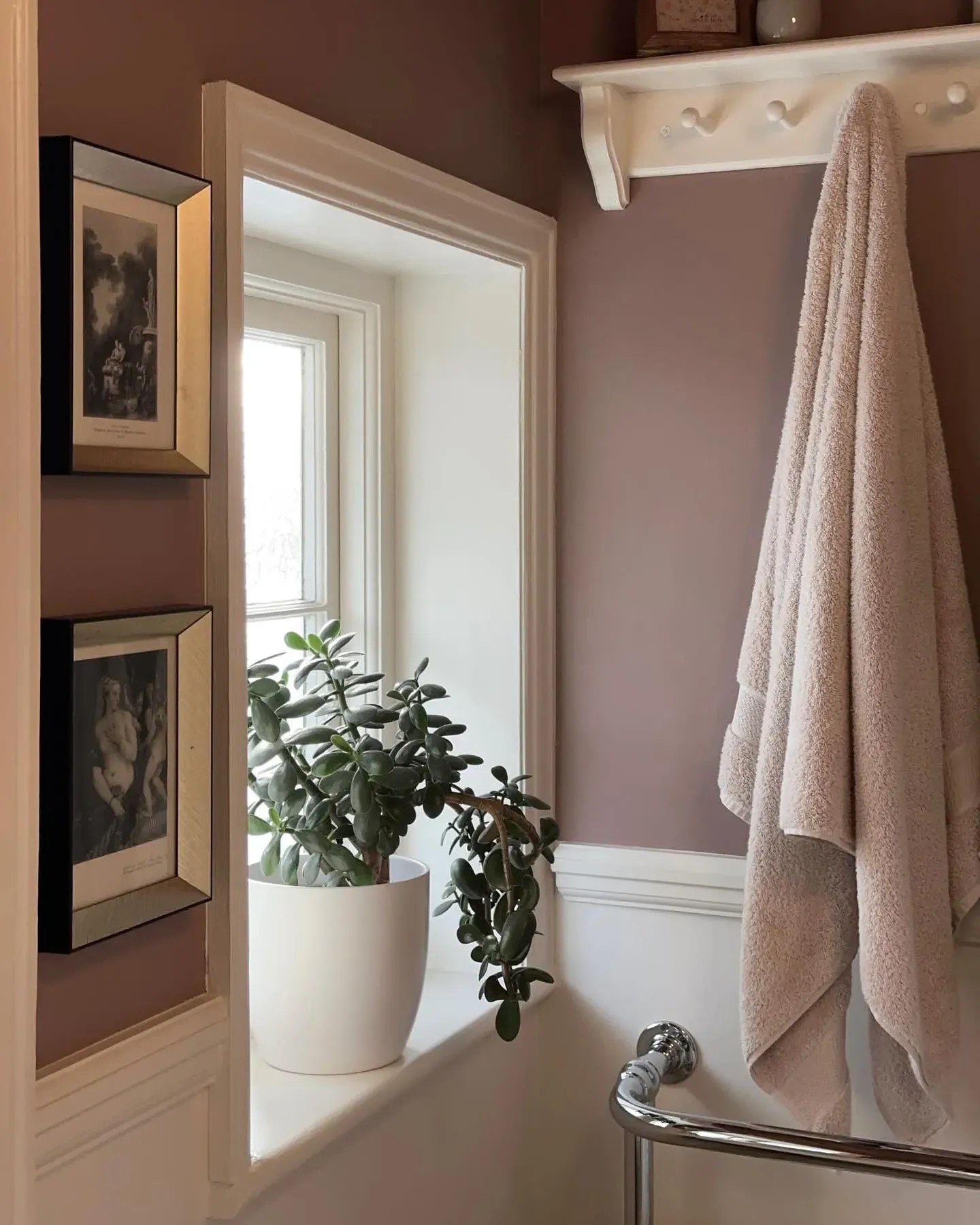 Little Greene light paint colors for bathroom