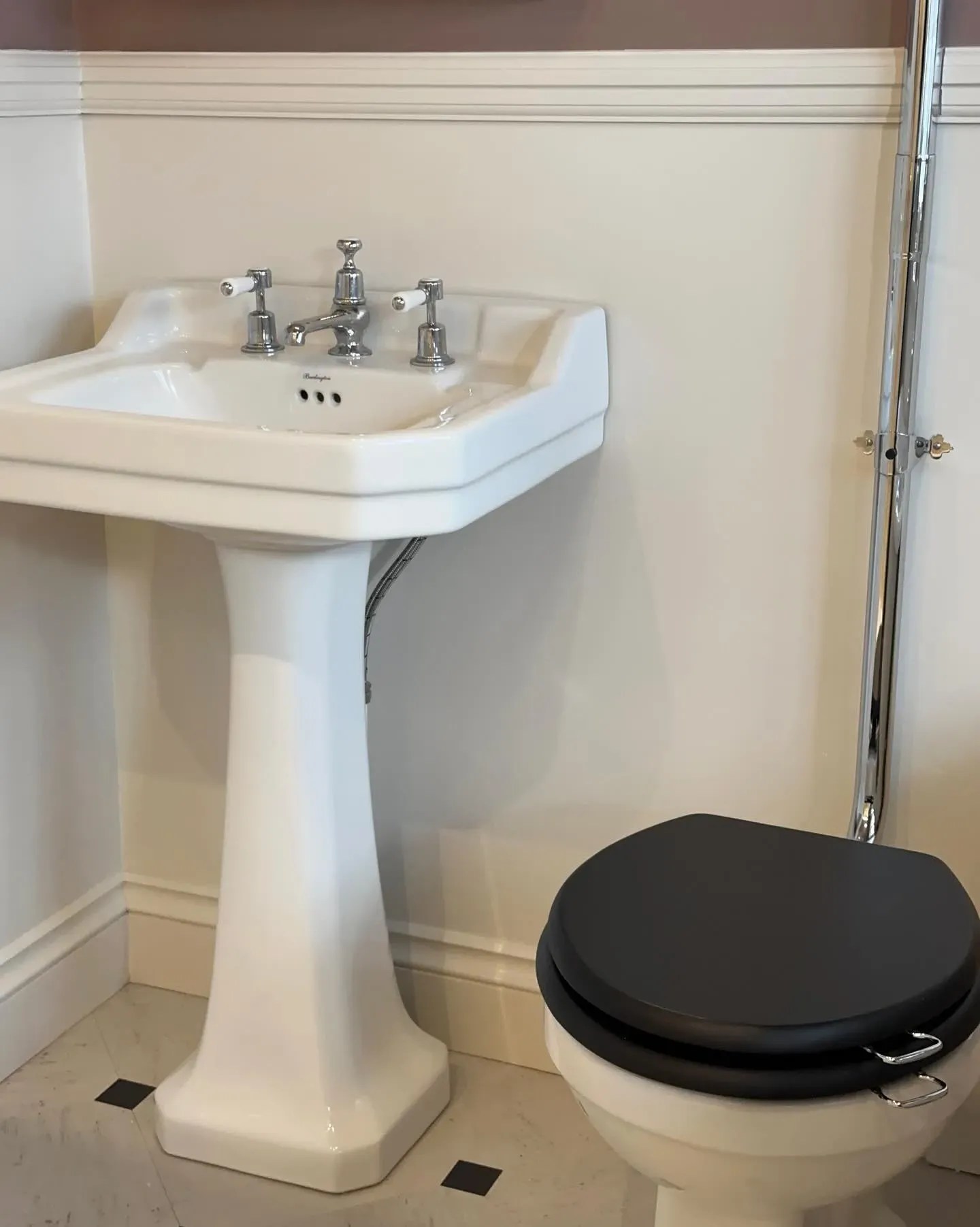 Little Greene light paint colors for bathroom