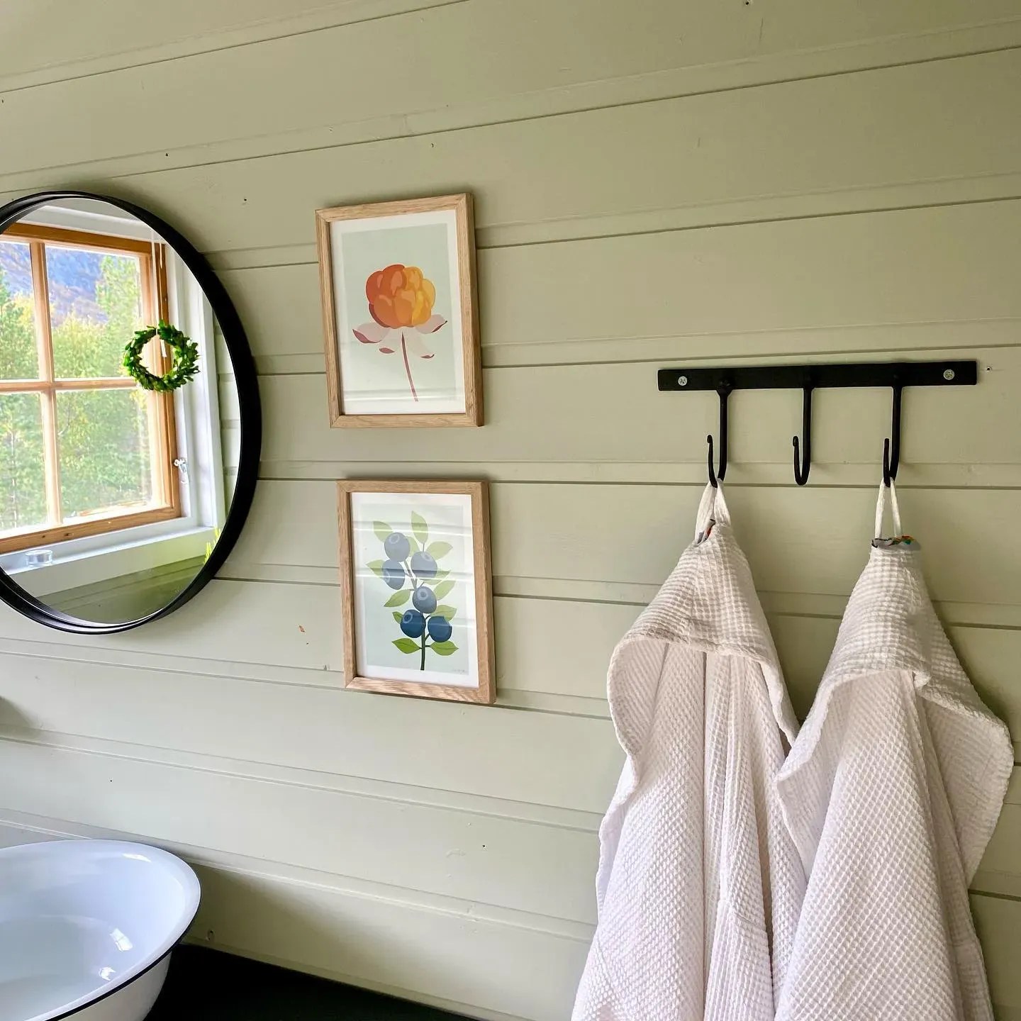 Jotun green paint colors for bathroom