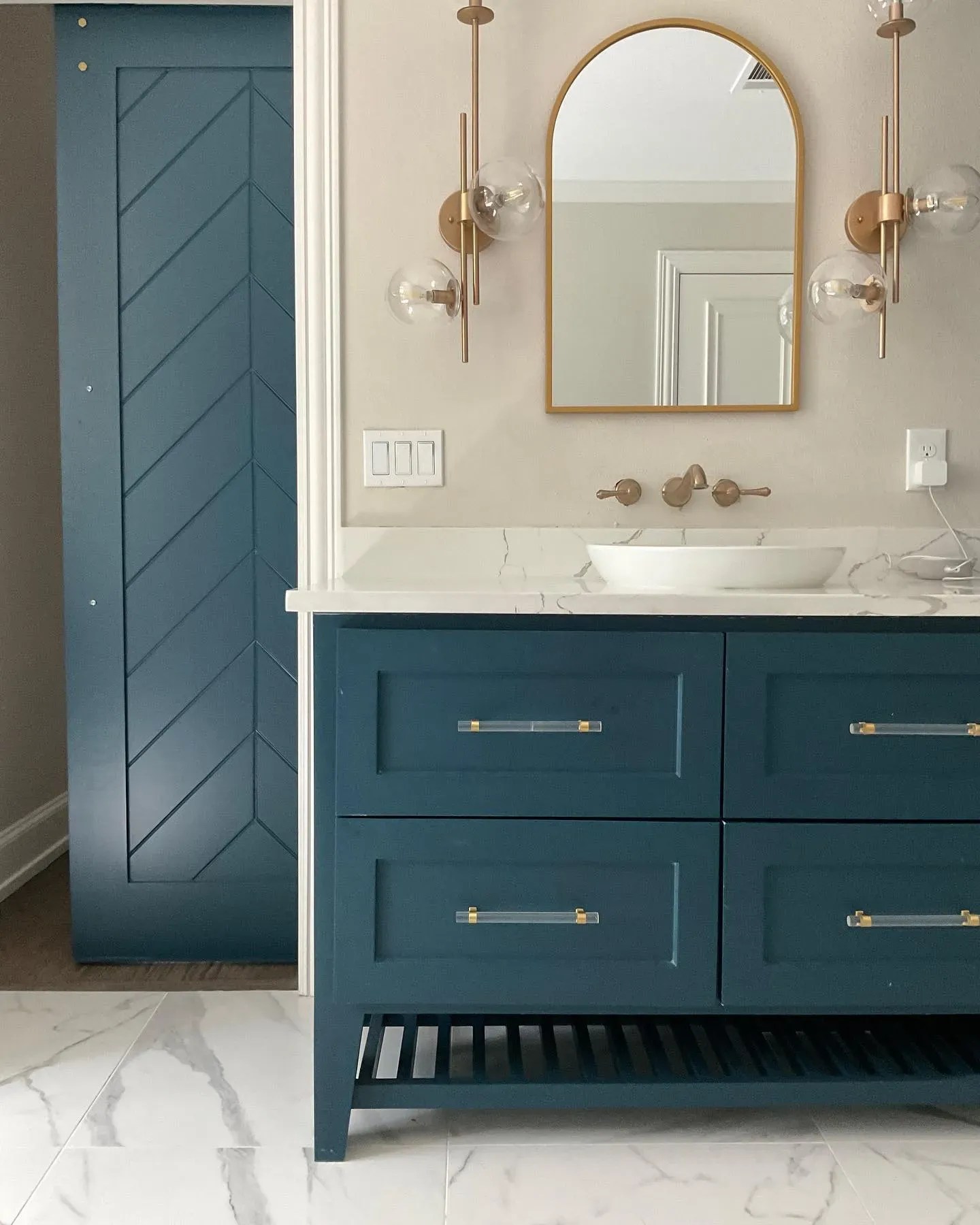 Sherwin Williams dark blue paint colors for bathroom